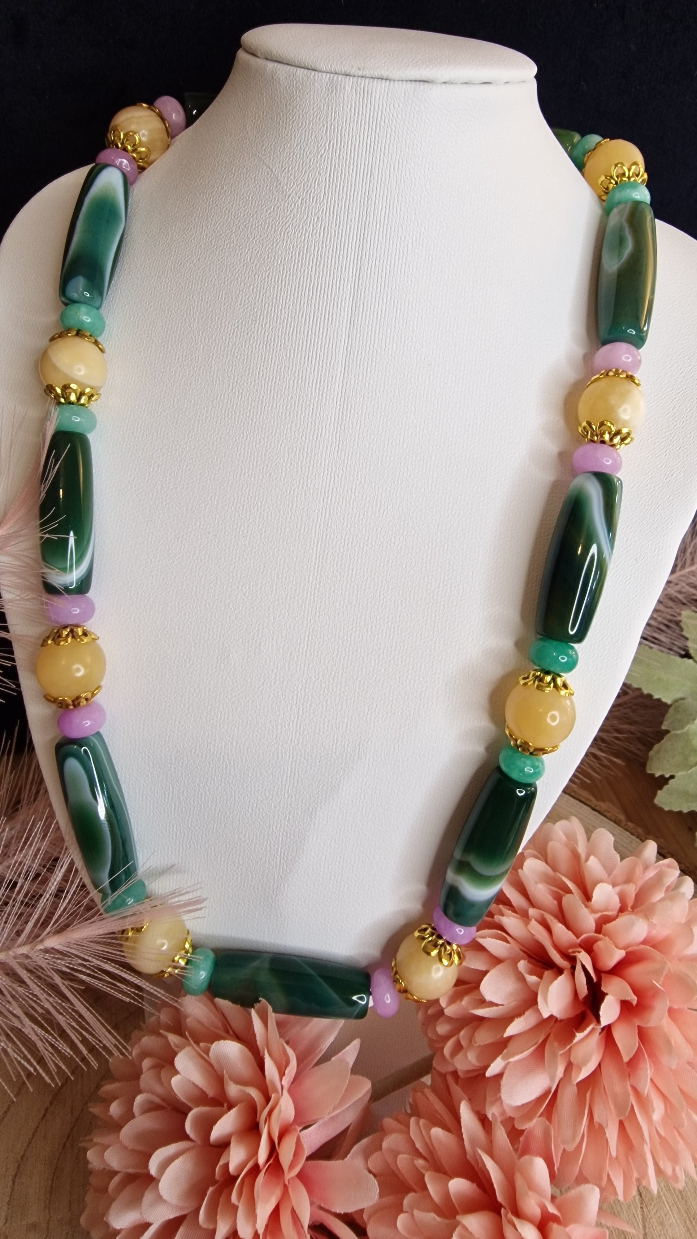 Achat & Jade Set – Seitenansicht Halskette