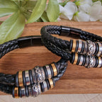 Herren Armband schwarz geflochten – Nahaufnahme Magnetverschluss