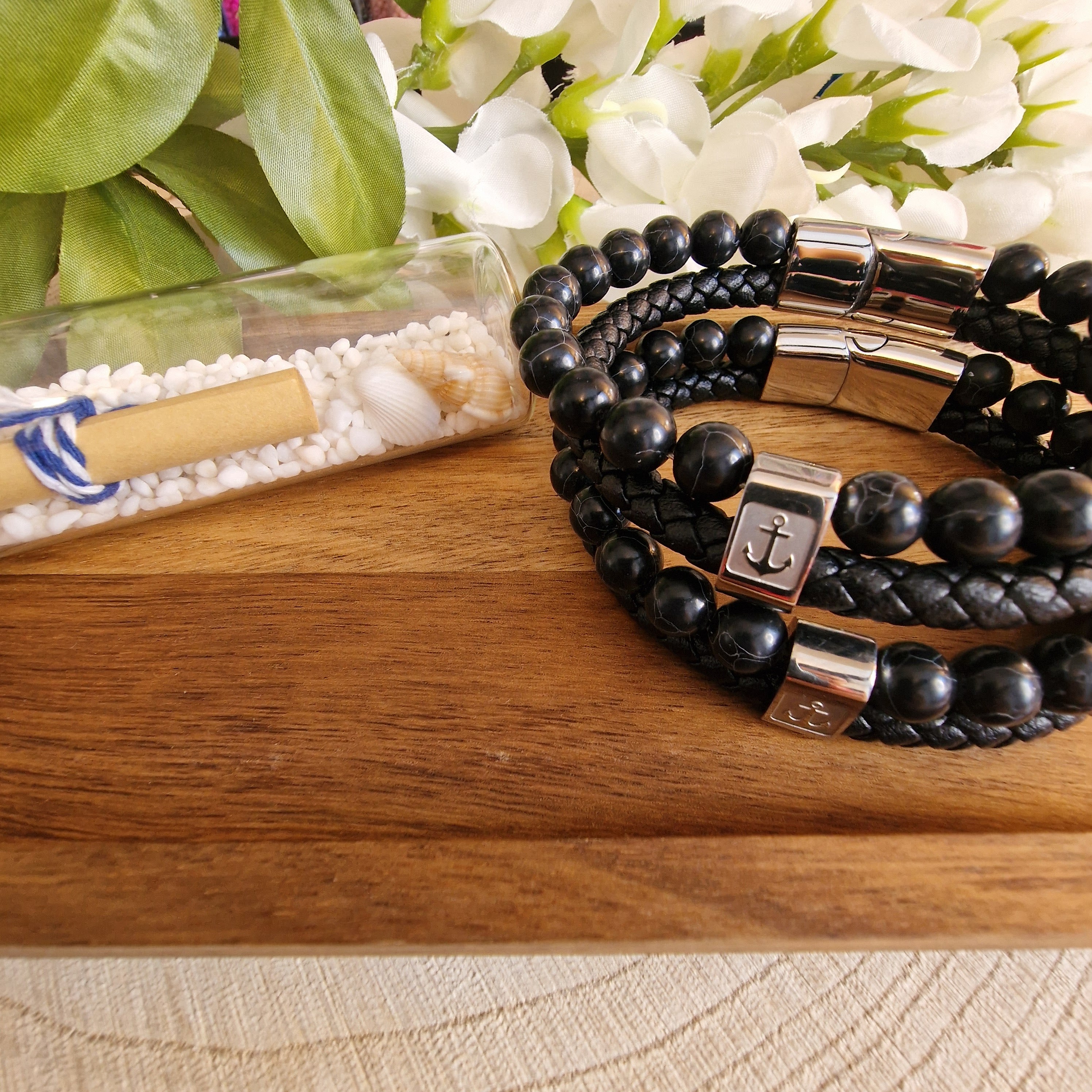 Herren Armband Mit Anker-Muster Aus Naturstein, Schwarz Gefärbt, Gewebte Kette Aus Geflochtenem Lederband