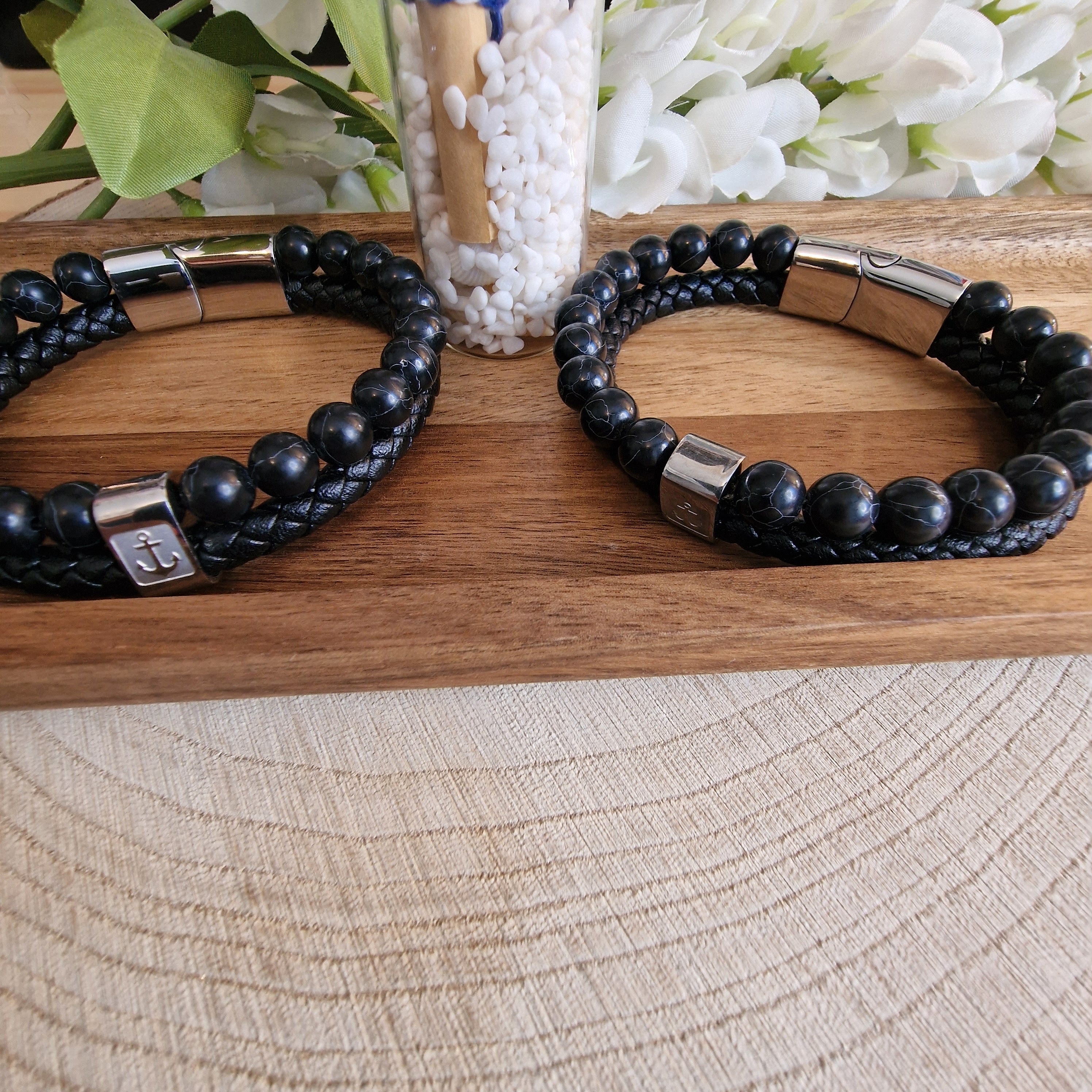 Herren Armband Mit Anker-Muster Aus Naturstein, Schwarz Gefärbt, Gewebte Kette Aus Geflochtenem Lederband