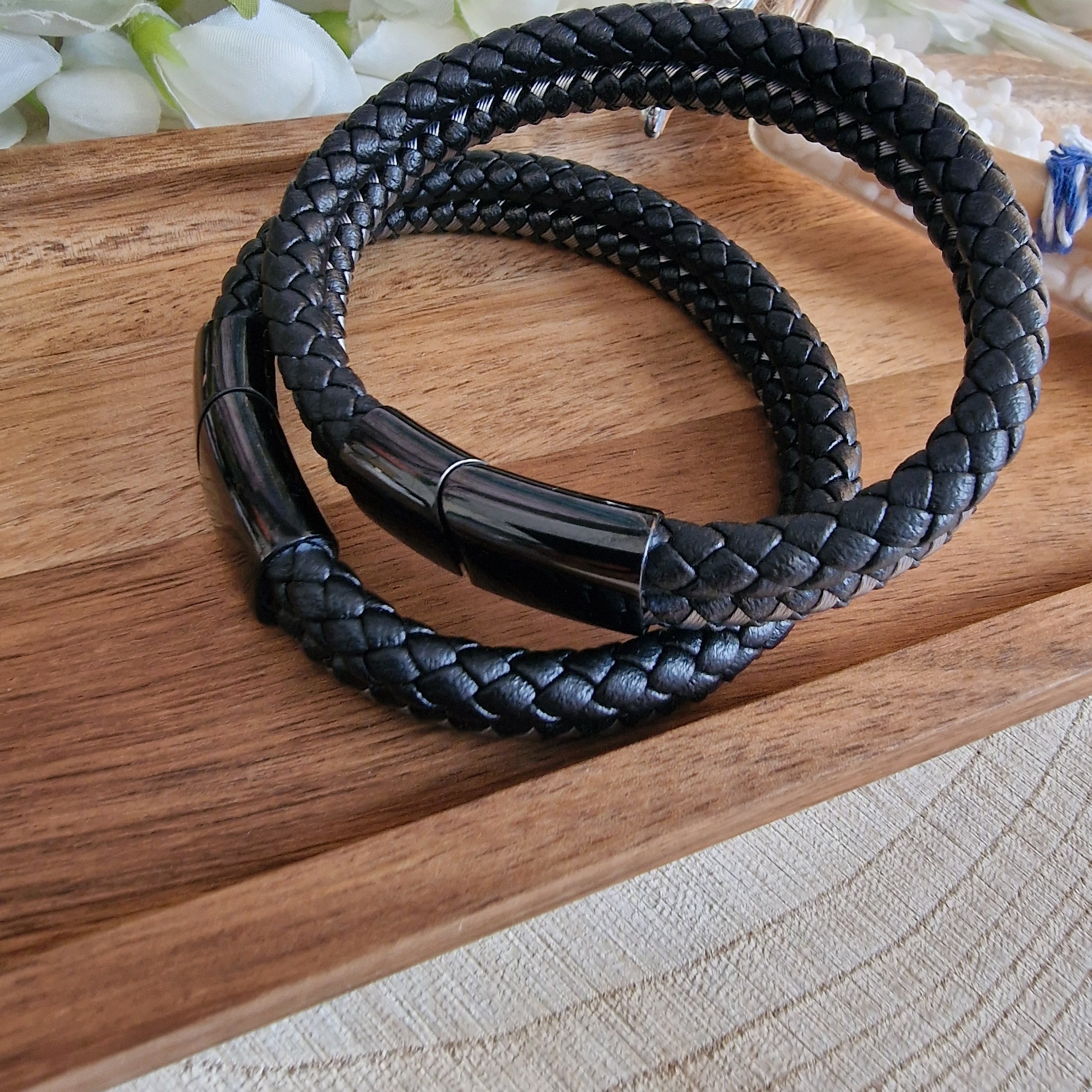 Herren Lederarmband geflochten schwarz mit Magnetverschluss